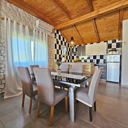 Vila Flamingo - House With Private Pool Gornji Seget Exteriér fotografie