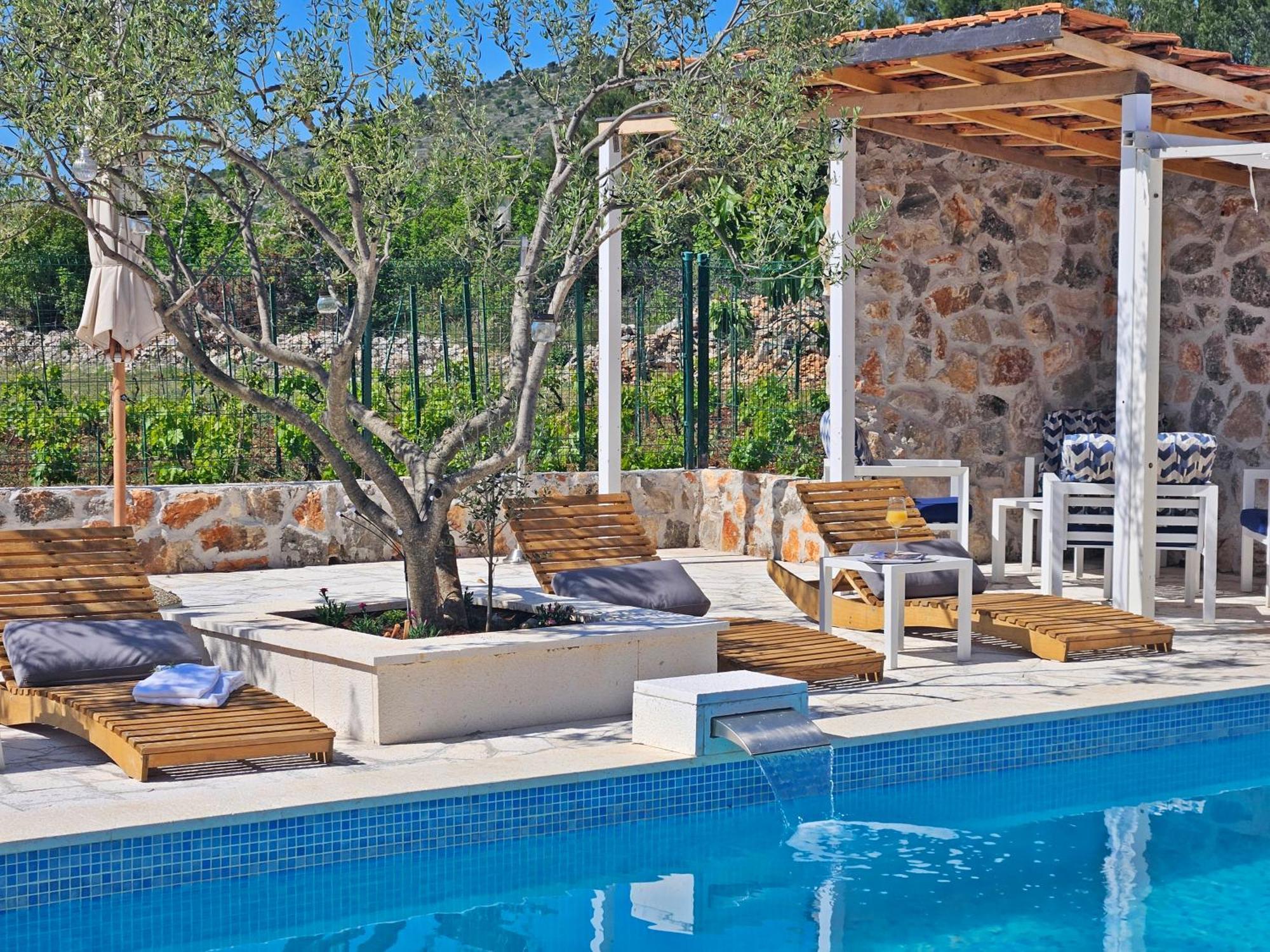 Vila Flamingo - House With Private Pool Gornji Seget Exteriér fotografie